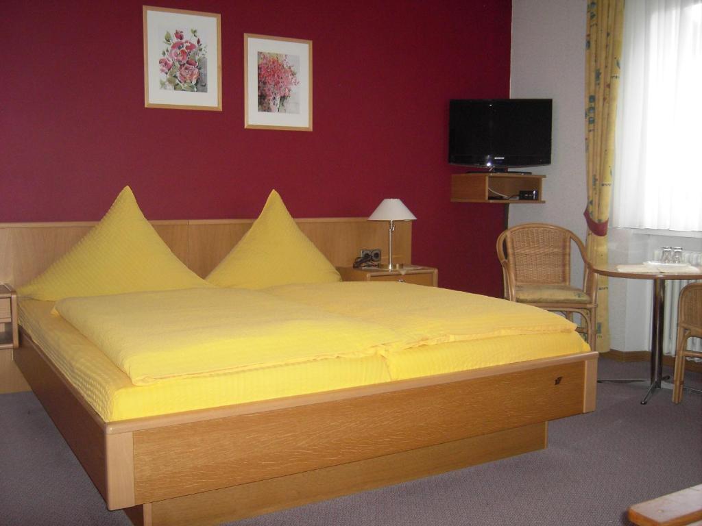 Weinstube Pension Moselbluemchen Zeltingen-Rachtig Quarto foto